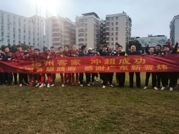 本赛季目前为止，塞巴略斯为皇马出场10次，其中2次首发，打进1球。